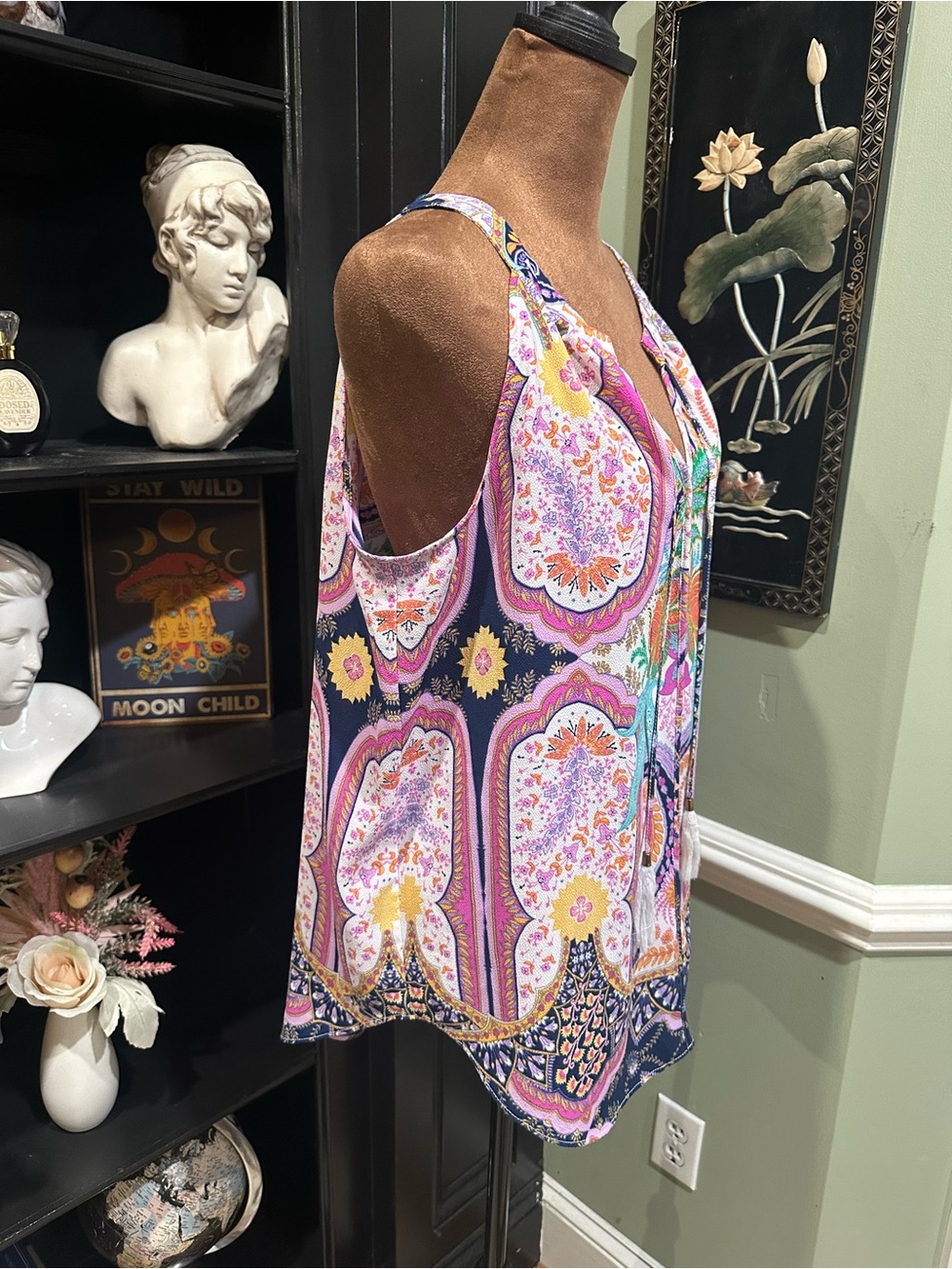 Rose + Olive Boho Paisley Sleeveless Blouse – Size Large - Picture 9 of 12